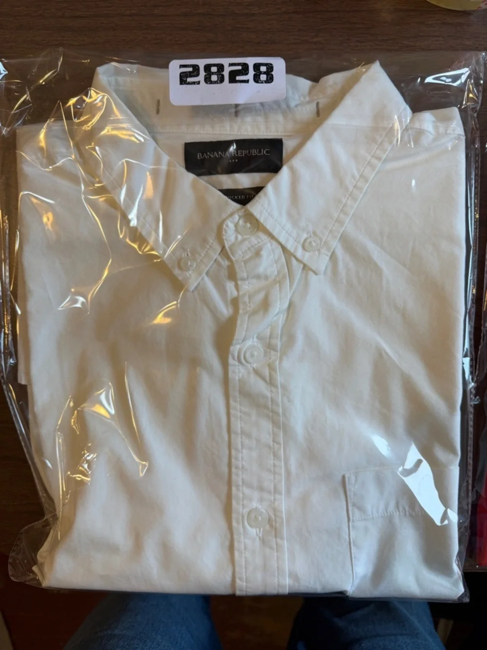Banana Republic Men's Cream Button-Down Casual Shirt‎